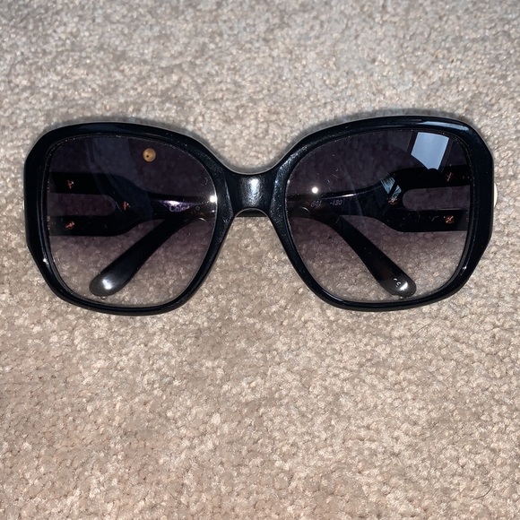Chloe sunglasses! - Picture 2 of 5